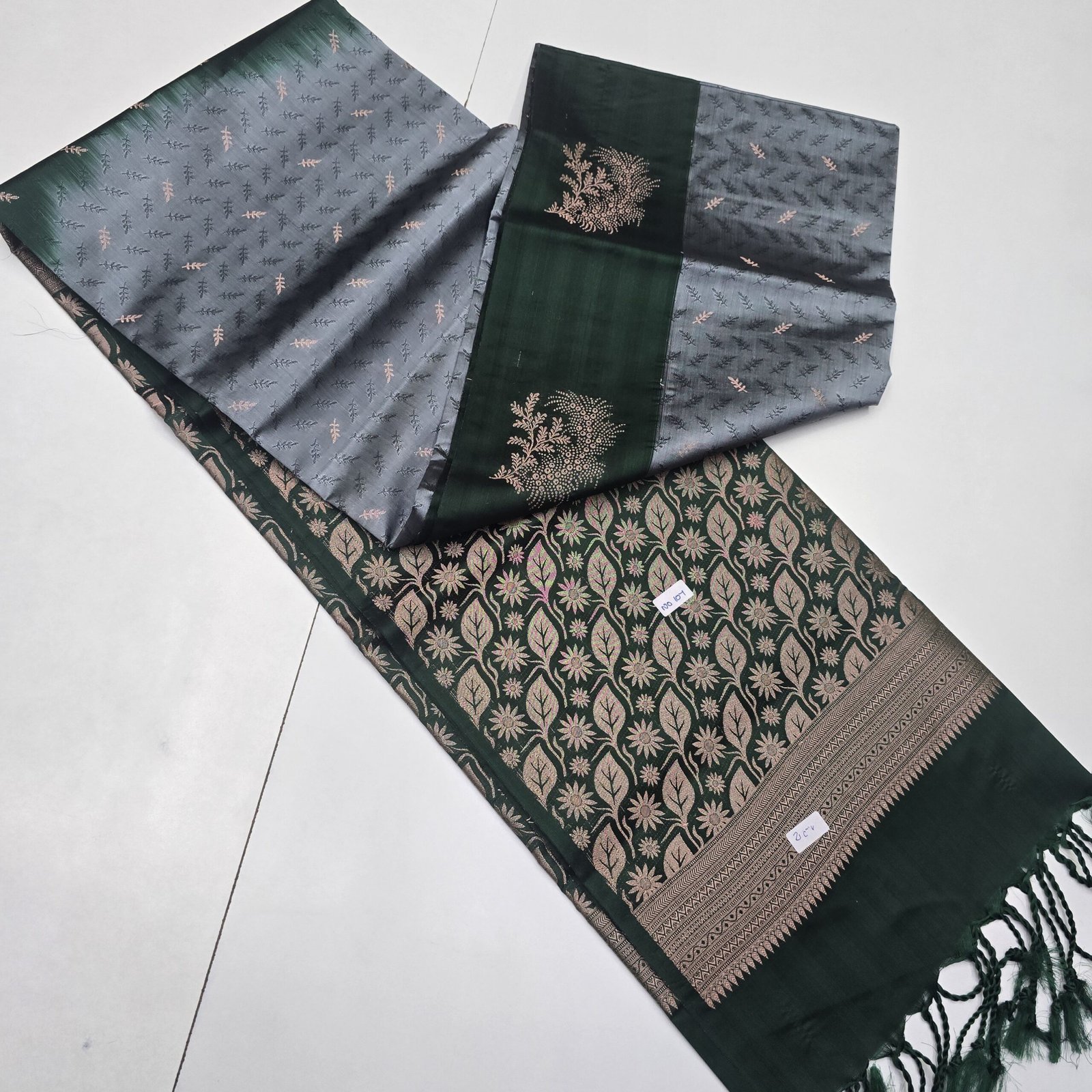 Kanchi Embossed Weaving Semi Soft Silk Sarees