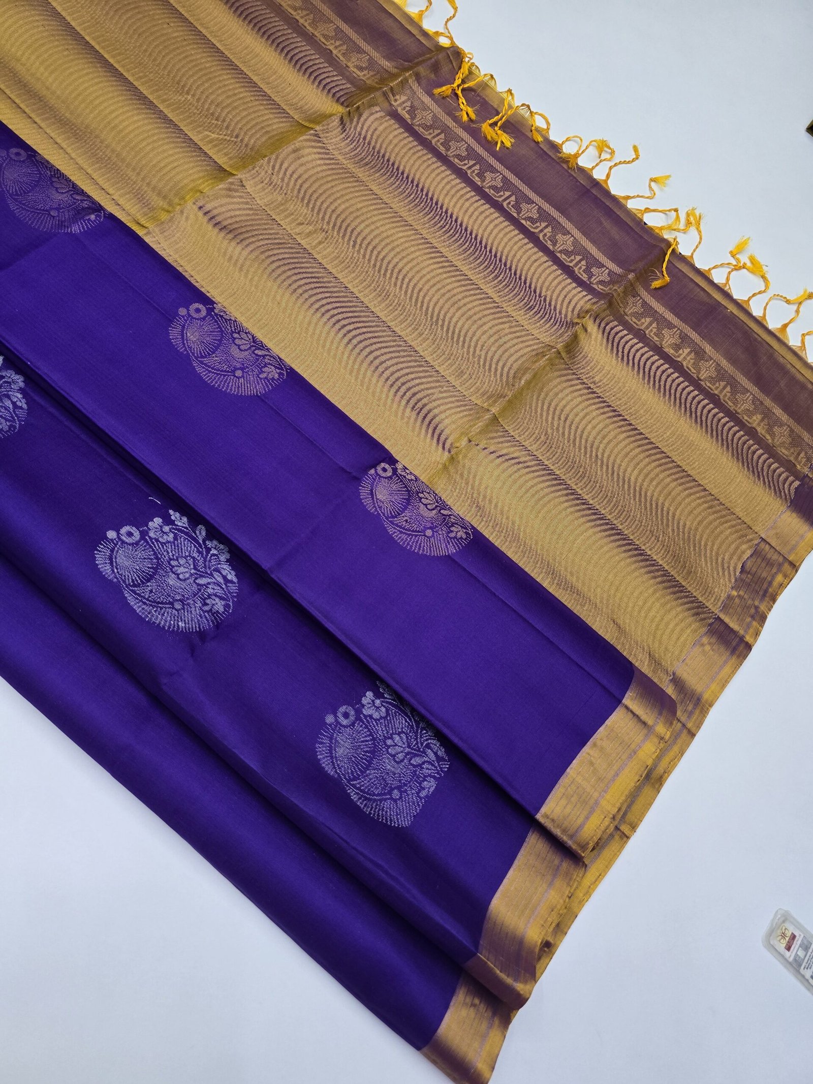 Handloom Contrast Border Pure Soft Silk With SilkMarkCertified