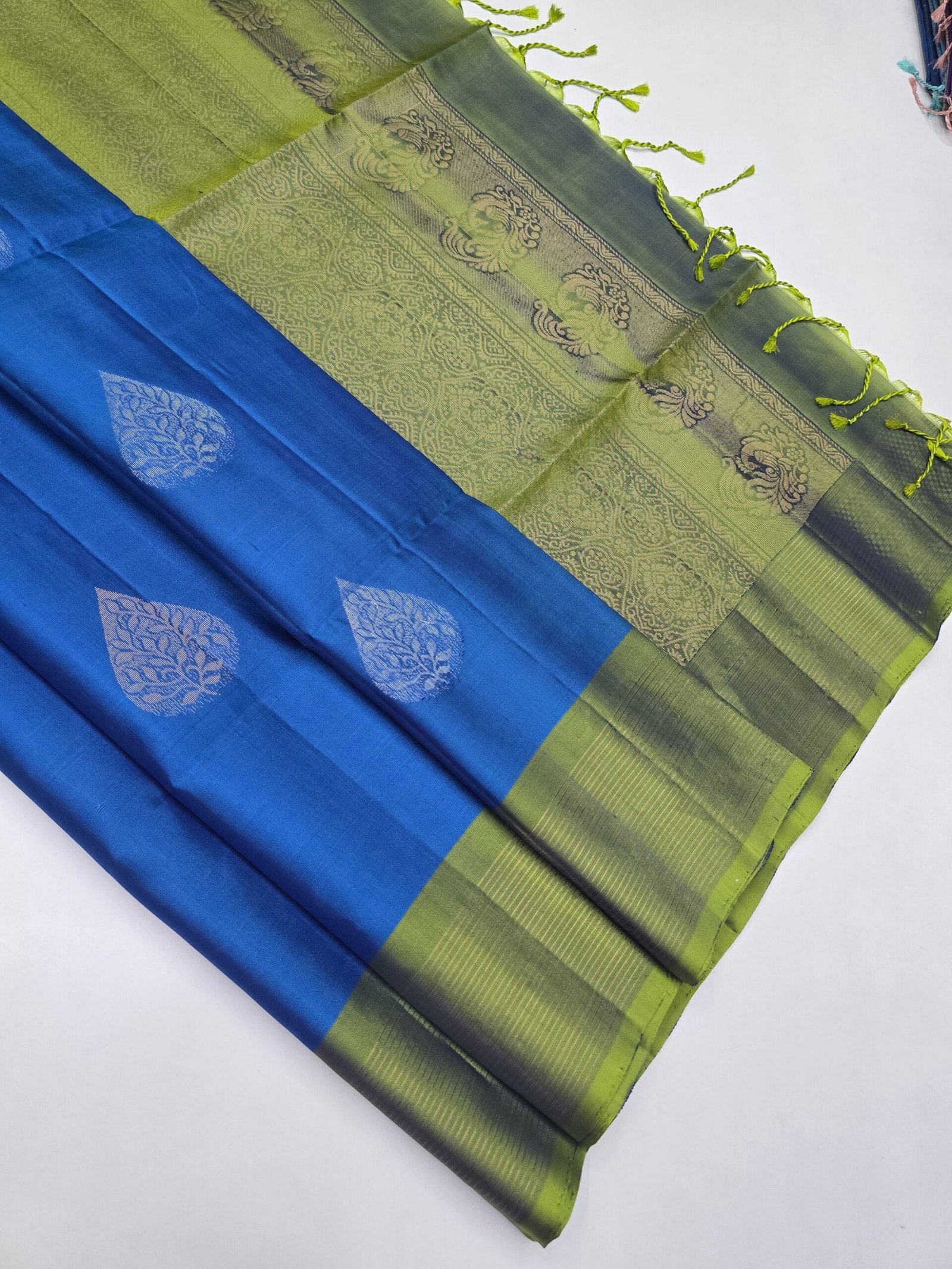 Handloom Contrast Border Pure Soft Silk With SilkMarkCertified