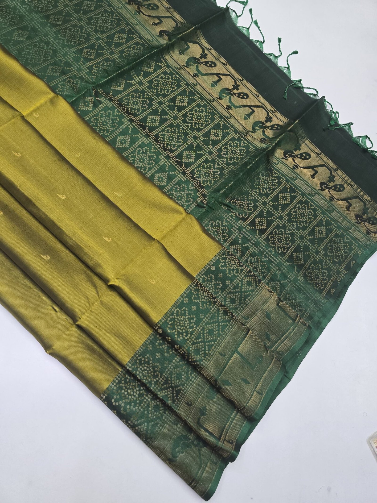 Handloom Kanchipuram Turning Border Pure Soft Silk Sarees With Silk Mark Certified