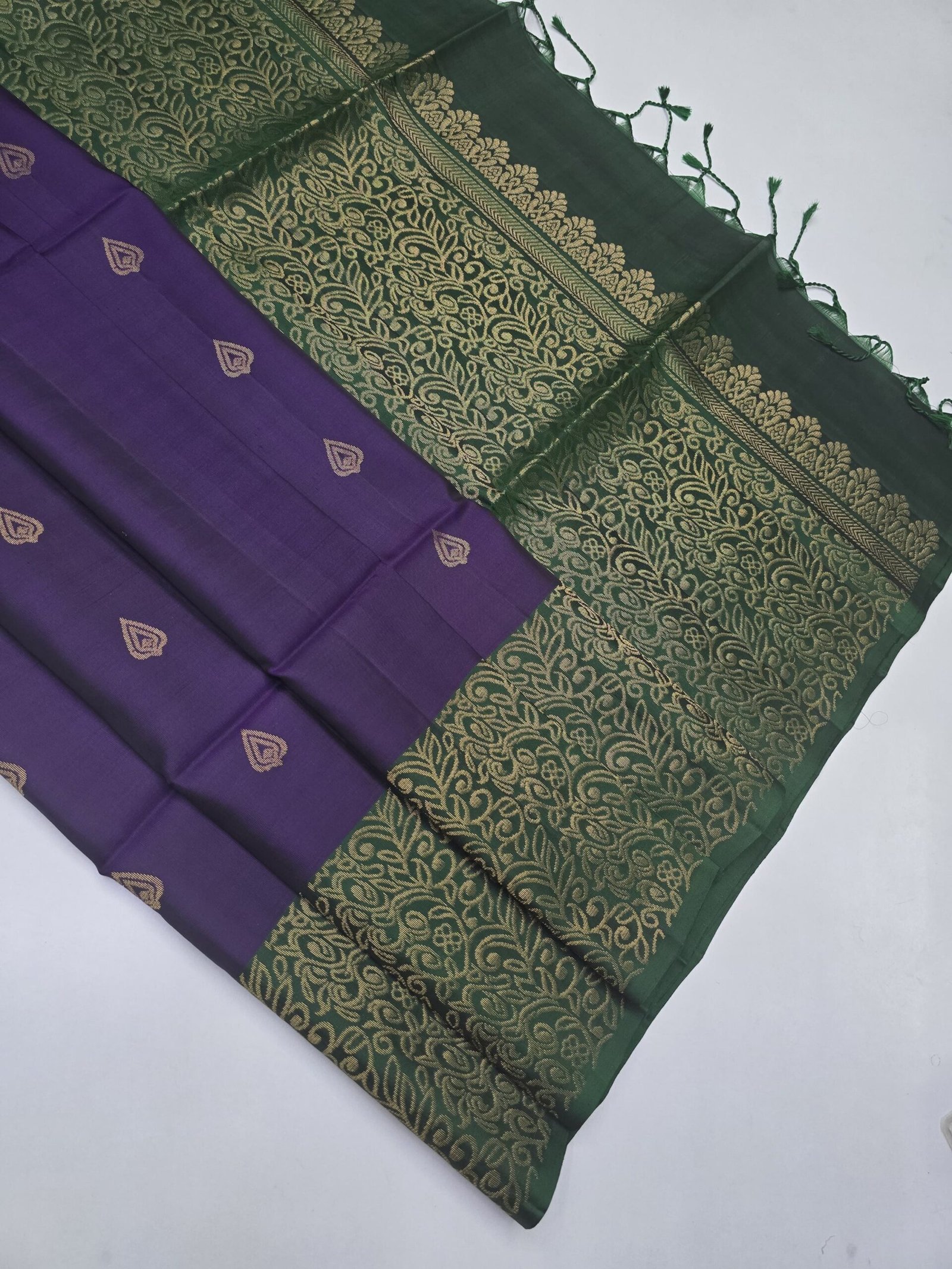 Handloom Kanchipuram Turning Border Pure Soft Silk Sarees With Silk Mark Certified